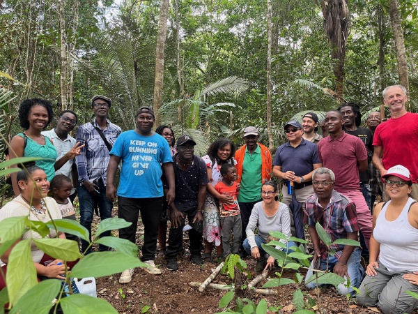 Establishing market linkages agri and food products Suriname